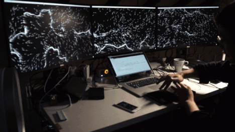 键盘“马杀鸡”，大屏酷又炫 ｜未来的视听盛宴 (14).gif